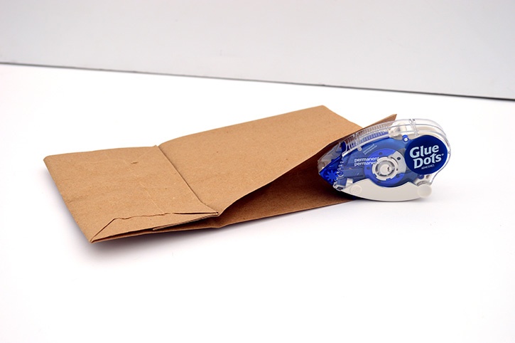 birthday-pocket-card-paper-bag-closing-sides.jpg