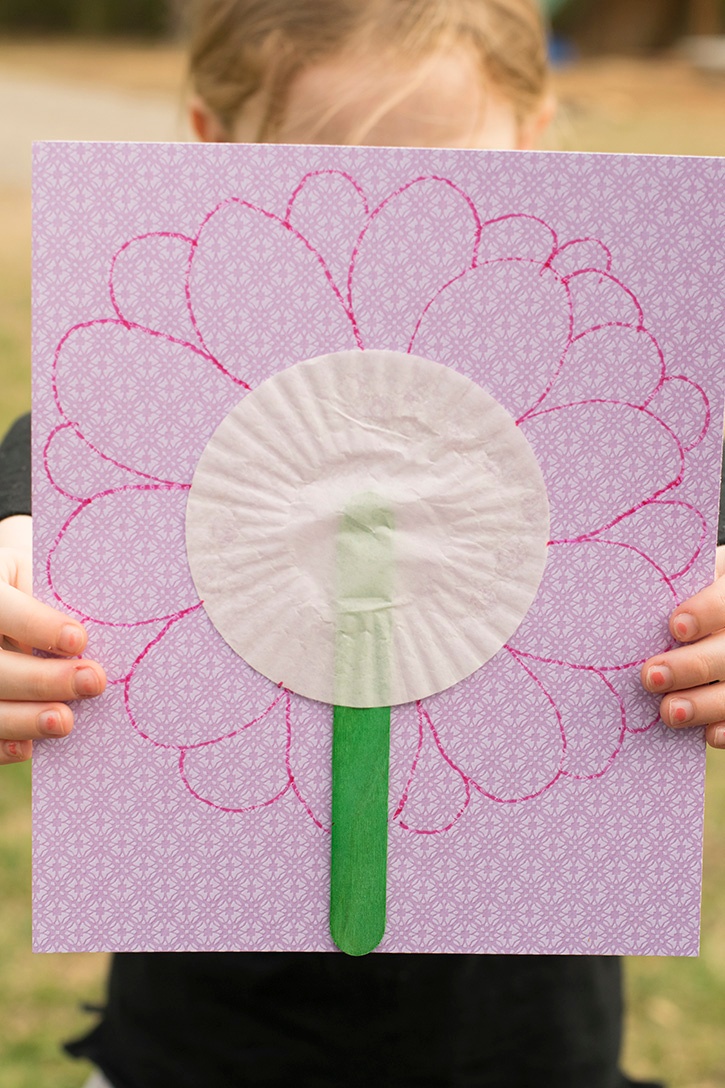craft-glue-dots-cupcake-flower-kids-craft.jpg