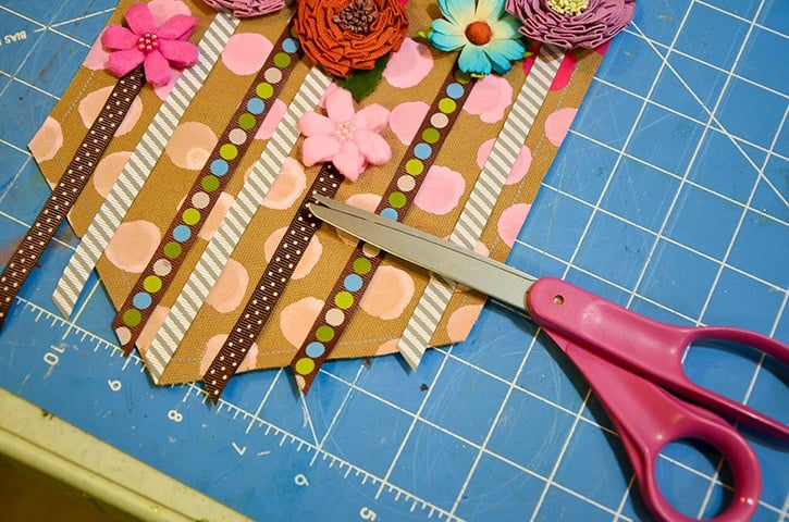 glue-dots-fabric-flower-flag-diy-step6.jpg