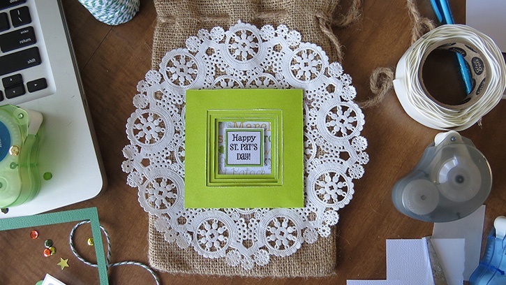 st-patricks-day-burlap-gift-bag-step4.jpg