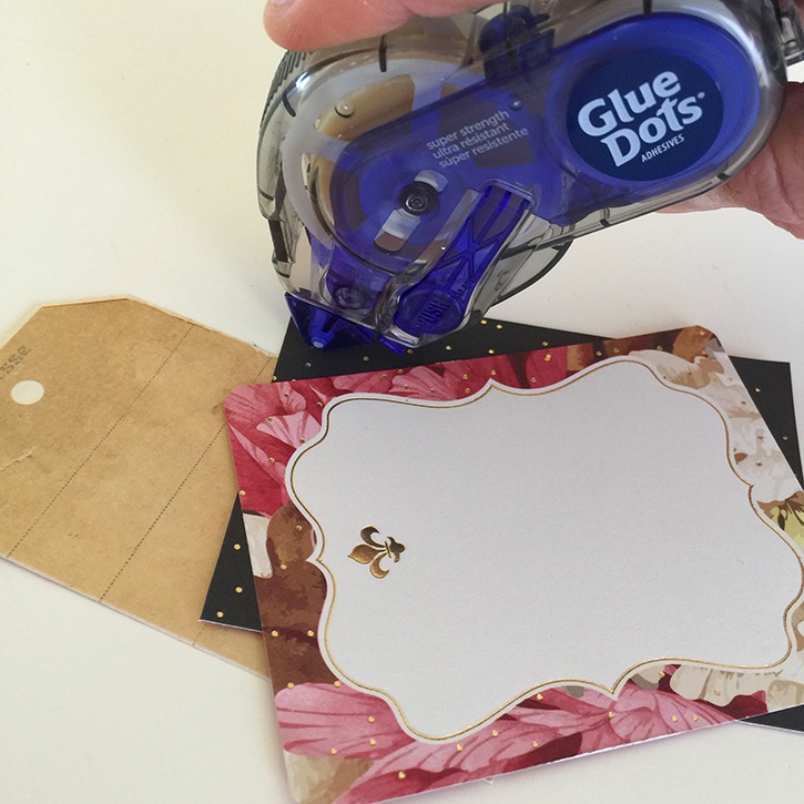 glue-dots-teacher-appreciation-easel-premium-gluetape-gift-card-pocket.jpg