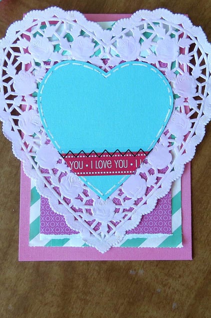 doily-heart-valentines-day-card-step3..jpg