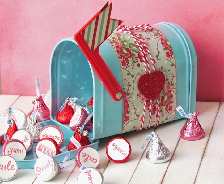 valentines-day-candy-mailbox-featuredl.jpg