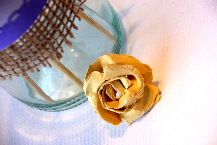 glass-bottle-wedding-centerpieces-rosette-complete.jpg