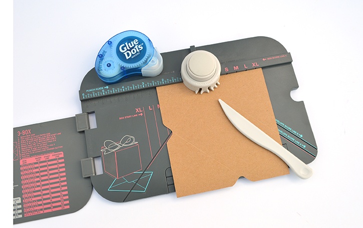 glue-dots-rudolph-envelope-we-r-memories-keeper-envelope-making.jpg