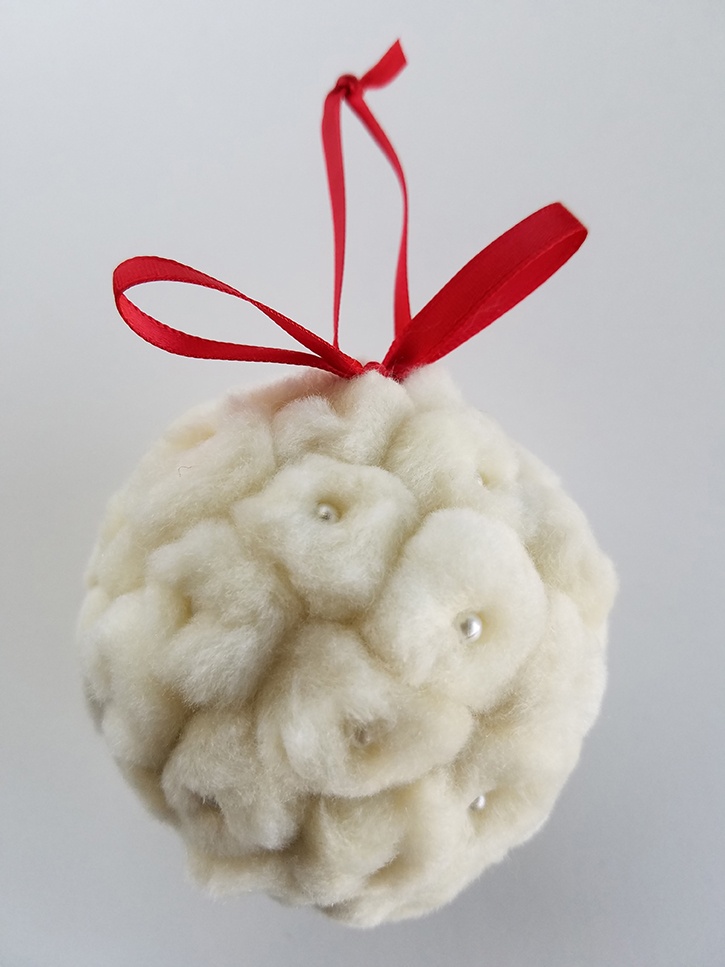 glue-dots-rustic-pom-pom-ornament-made-by-tammy-santana.jpg