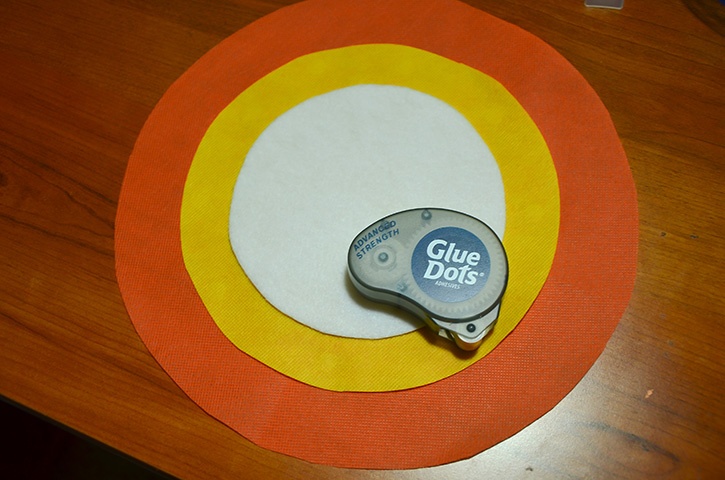 glue-dots-candy-corn-oly-fun-banner-circles.jpg