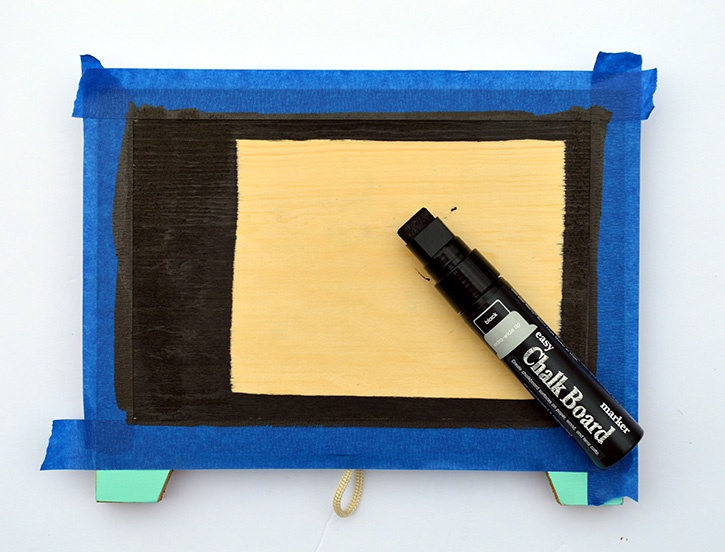 Glue-Dots-Marvy-Chalkboard