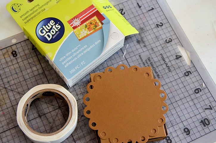 Glue-Dots-Marvy-Treat-Box-attach