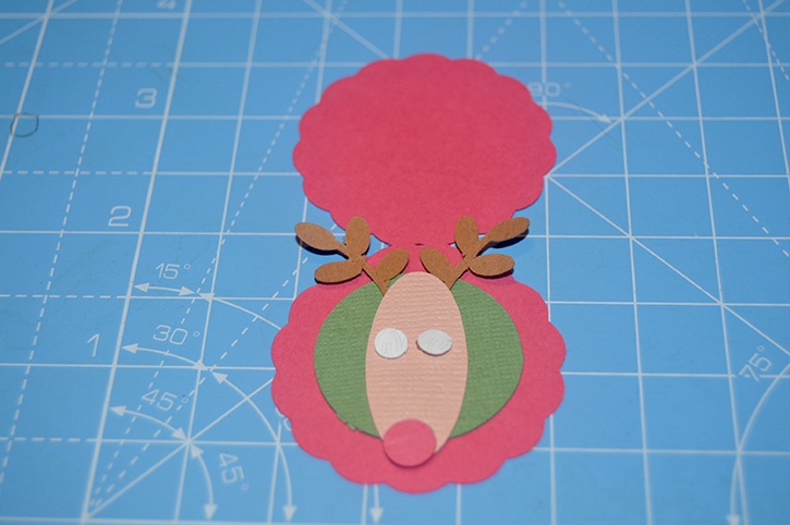 Glue-Dots-Reindeer-Candy-Topper-nose