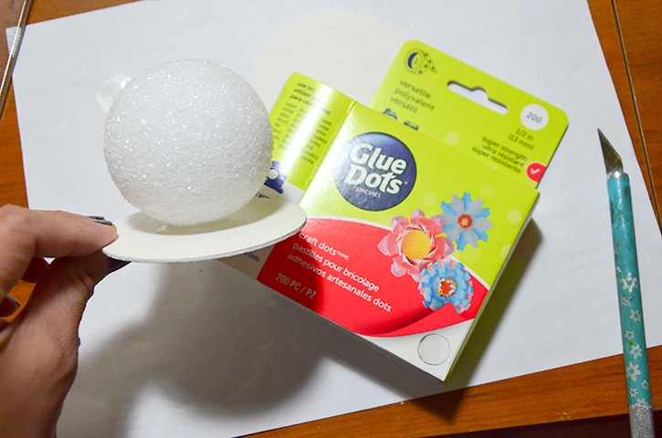 Glue-Dots-Styrofoam-Snowman-craft