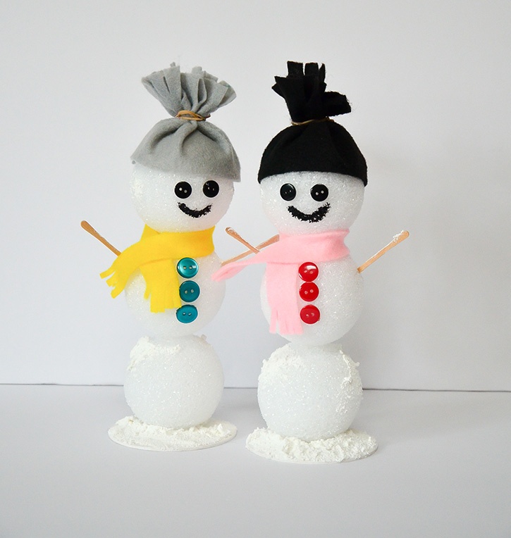 Glue-Dots-Styrofoam-Snowman-finsihed