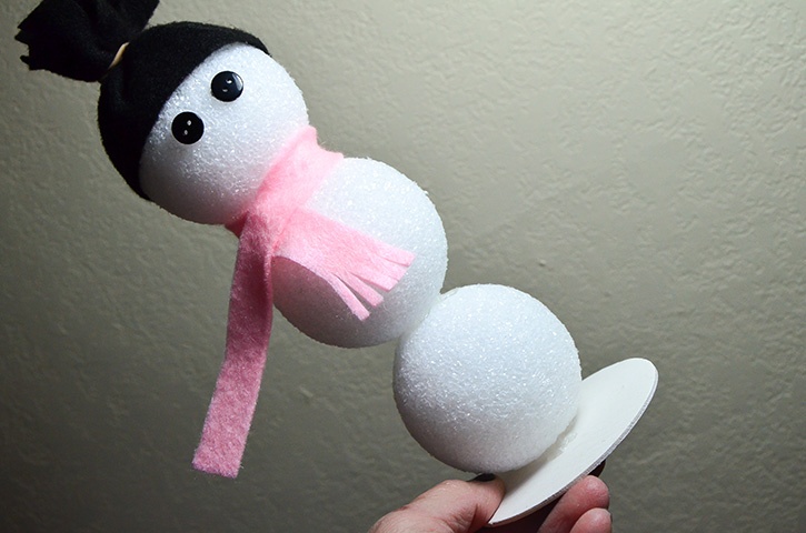 Glue-Dots-Styrofoam-Snowman-scarf