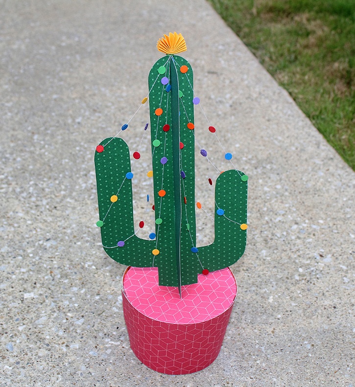 paper-christmas-cactus-made-by-danielle-hunter.jpg