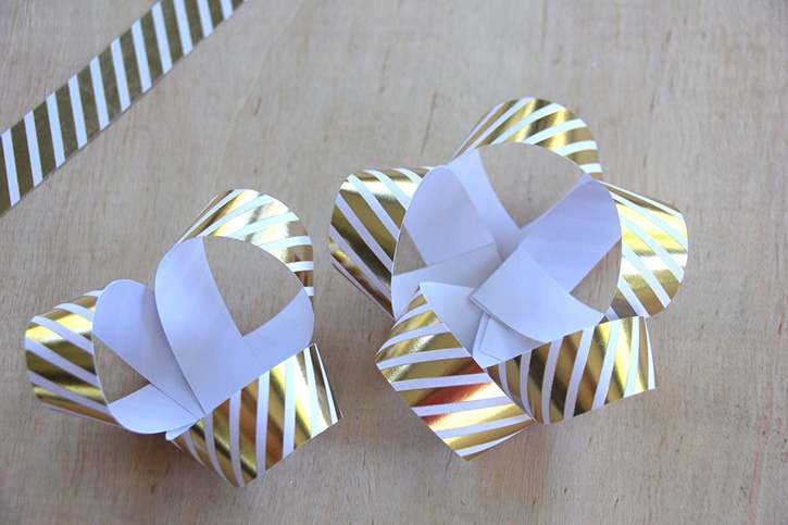 glue-dots-paper-gift-bow-loops-second-layer.jpg