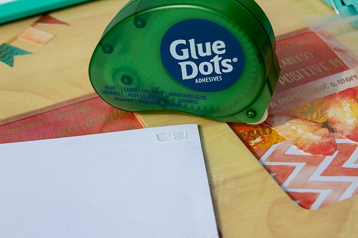 Glue-Dots-Memo-Board-decorate-with-removable-glue-squares