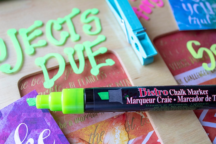 Glue-Dots-Memo-Board-marvy-uchida-chalk-marker