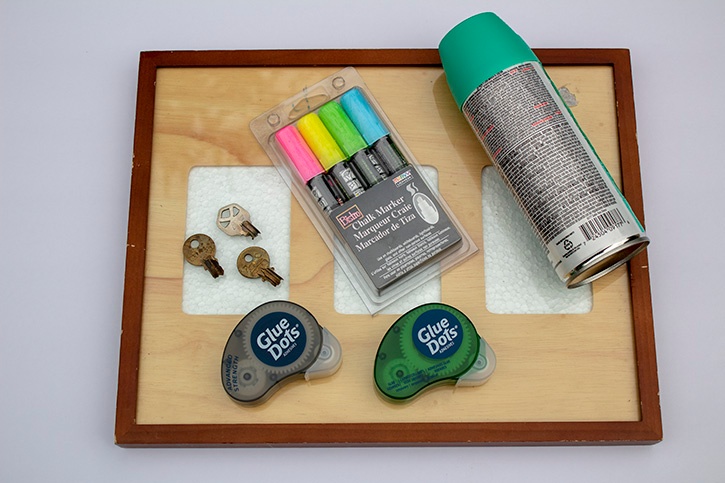 Glue-Dots-Memo-Board-supplies