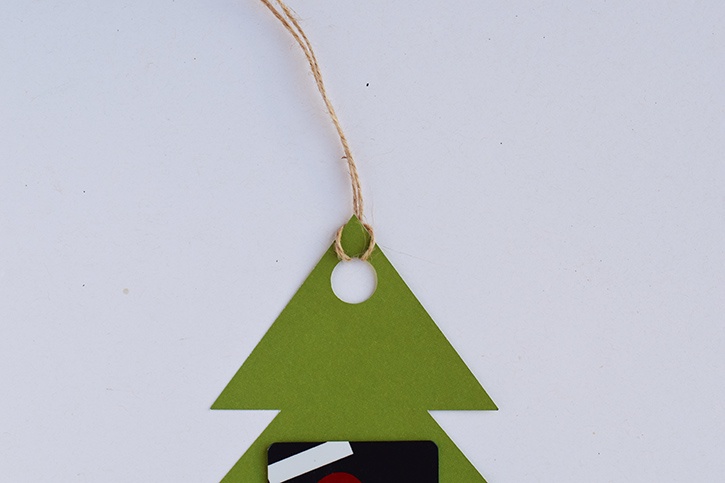 glue-dots-christmas-tree-gift-card-holder-twine-hanger.jpg