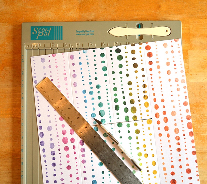 Glue-Dots-Paper-House-Pocket-Journal-score