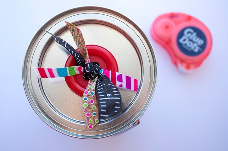 Teachers Help Small Things Grow craft glue dots step