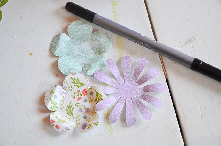 Glue-Dots-Purse-Treat-Bag-flowers-roll