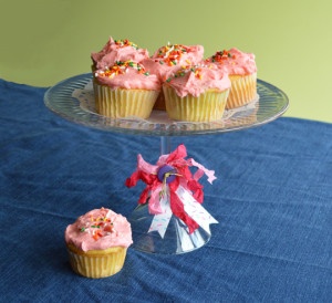 DIY Cupcake Display - Finished