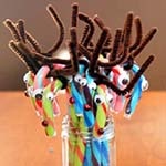 glue-dots-elves-reindeer-candycanes