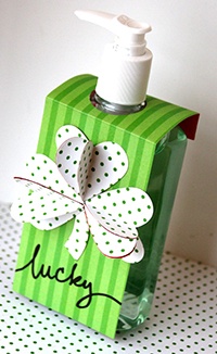 glue-dots-lucky-handsanitizer-finished