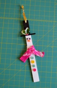 glue-dots-paint-stick-snowman